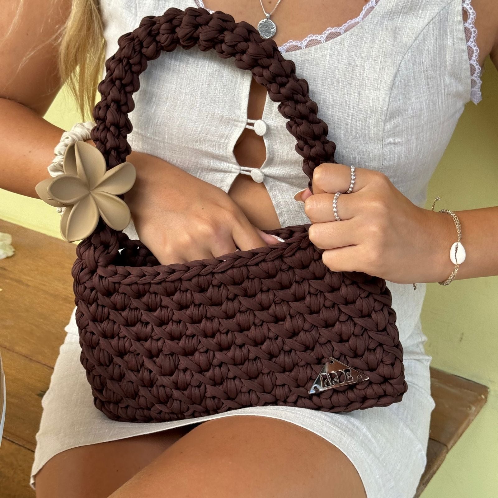 Title: Arde Bags: A Step Towards Fashion Sustainability