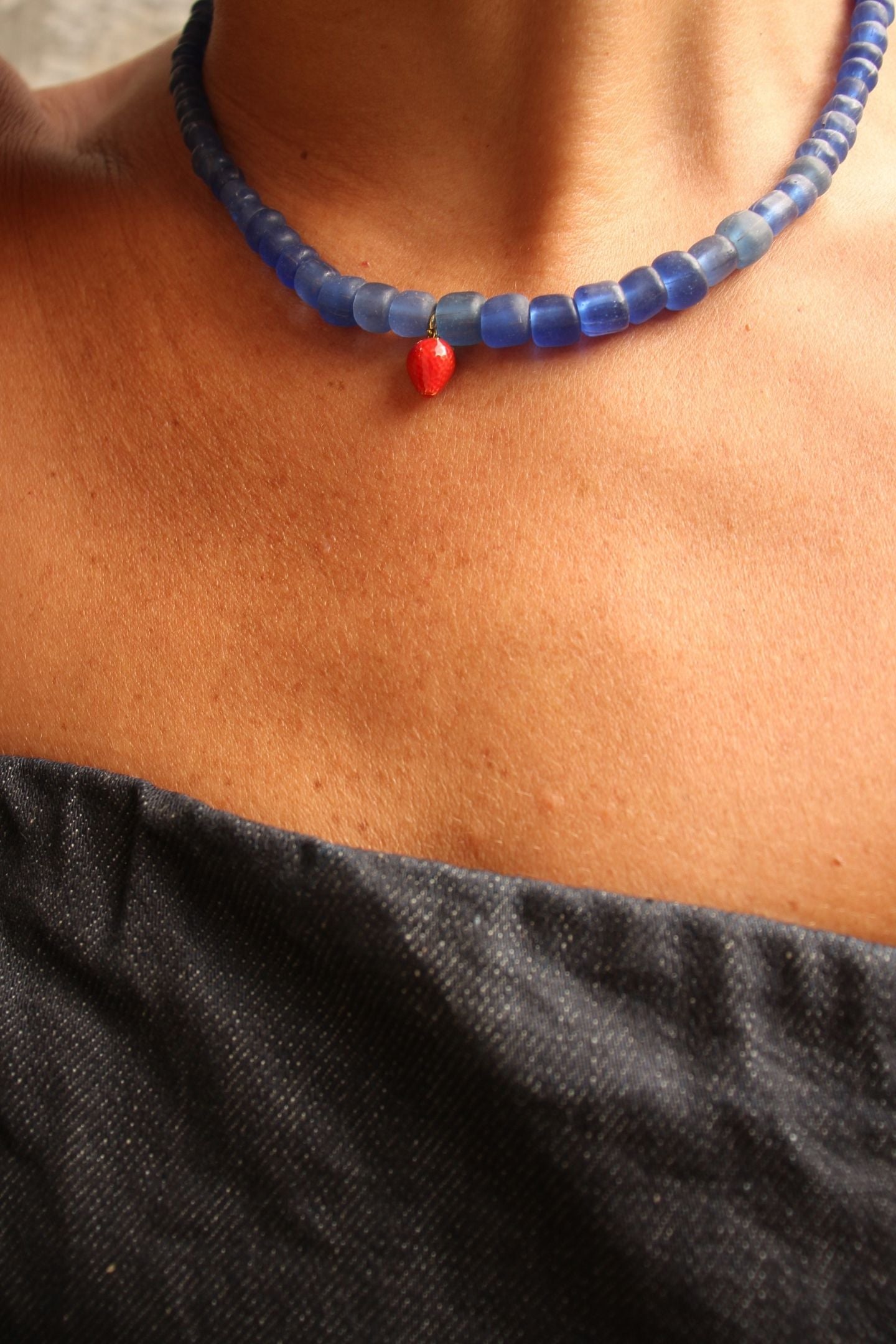 RONA NECKLACE- Strawberry Azure