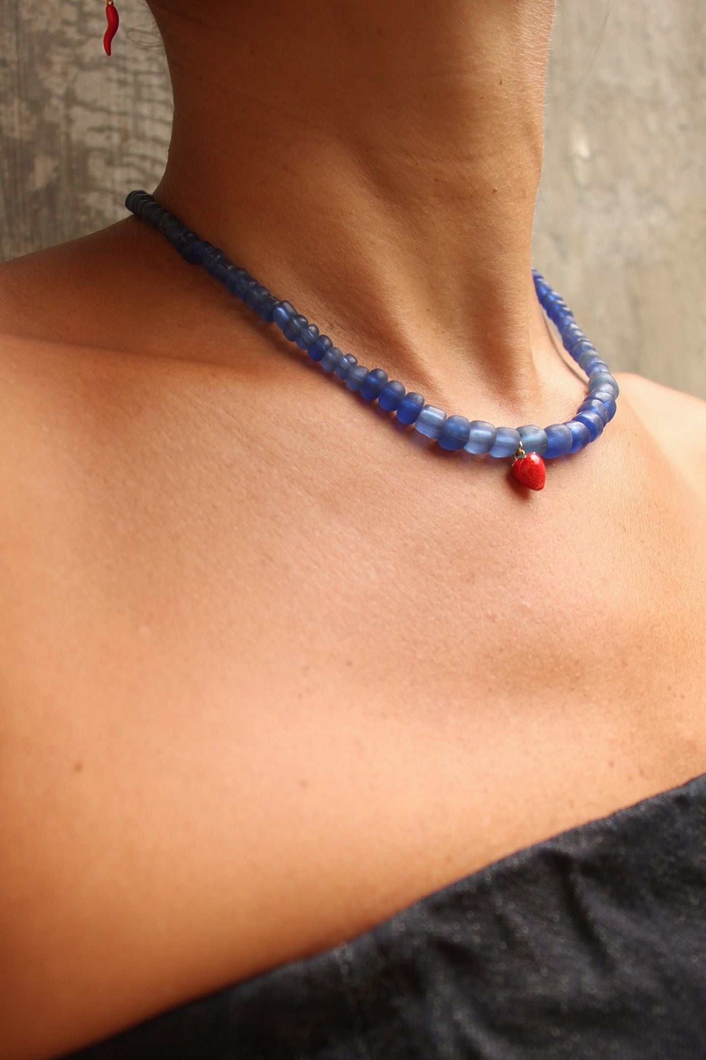 RONA NECKLACE- Strawberry Azure