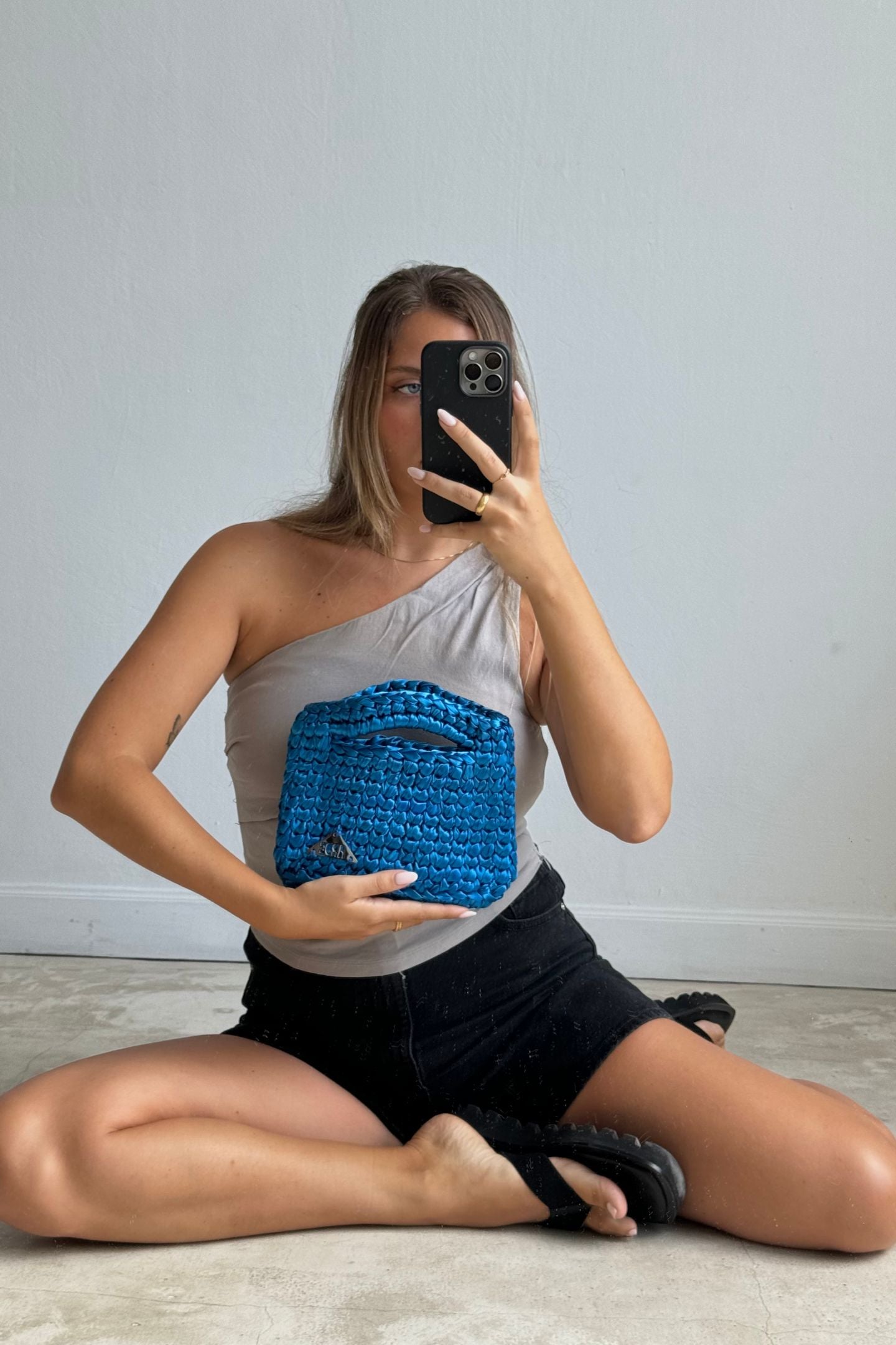 SATIN MINI BASKET - Dazzling Blue