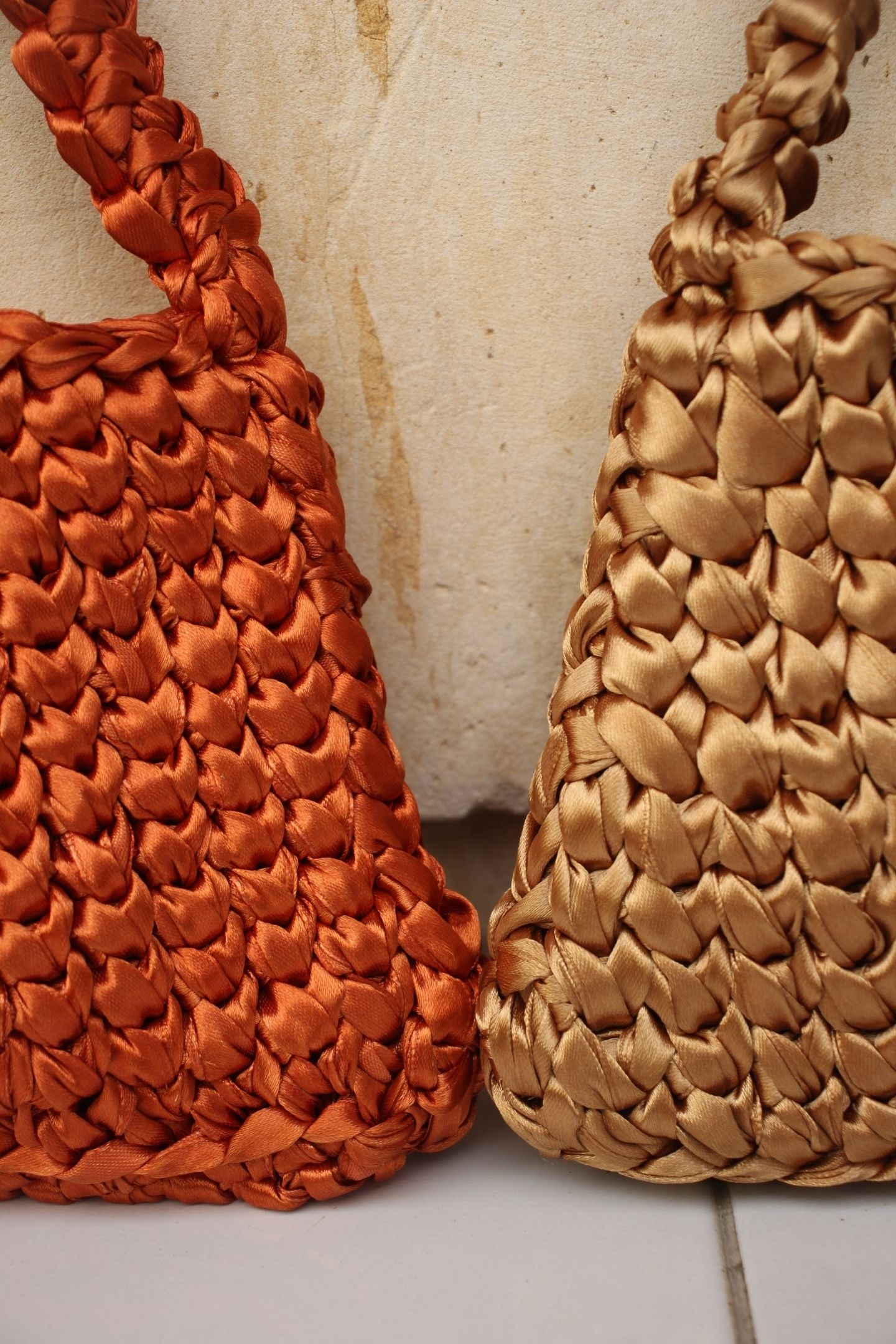 SATIN SHOULDER - Rust (Sample Edition)