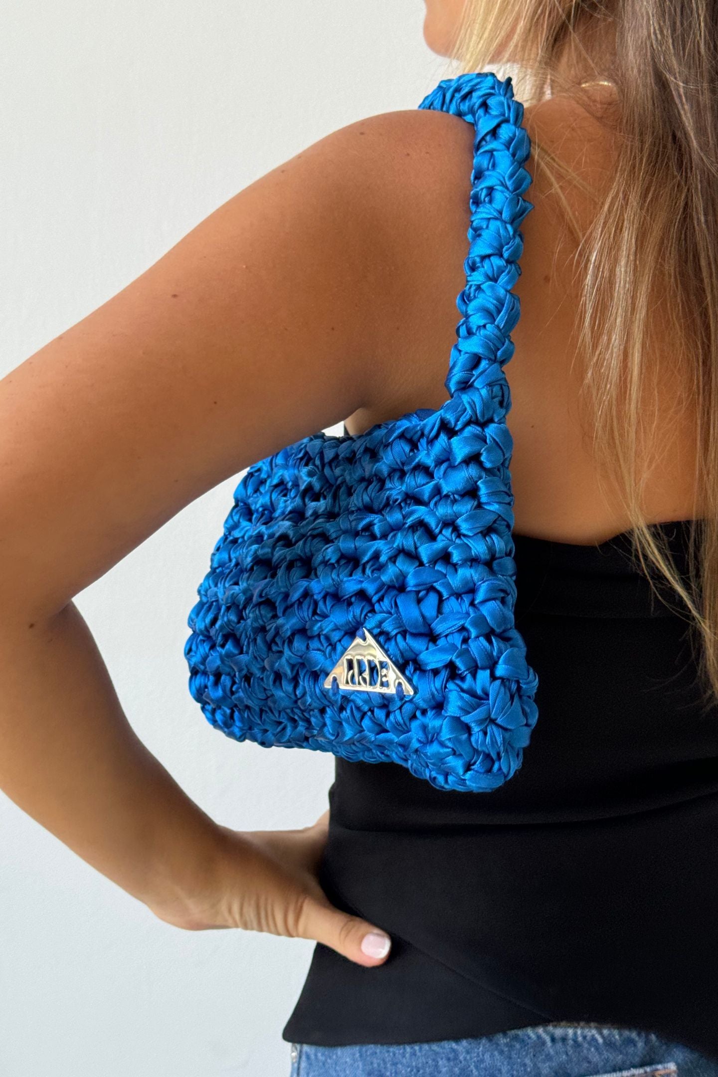 SATIN SHOULDER BAG - Dazzling Blue