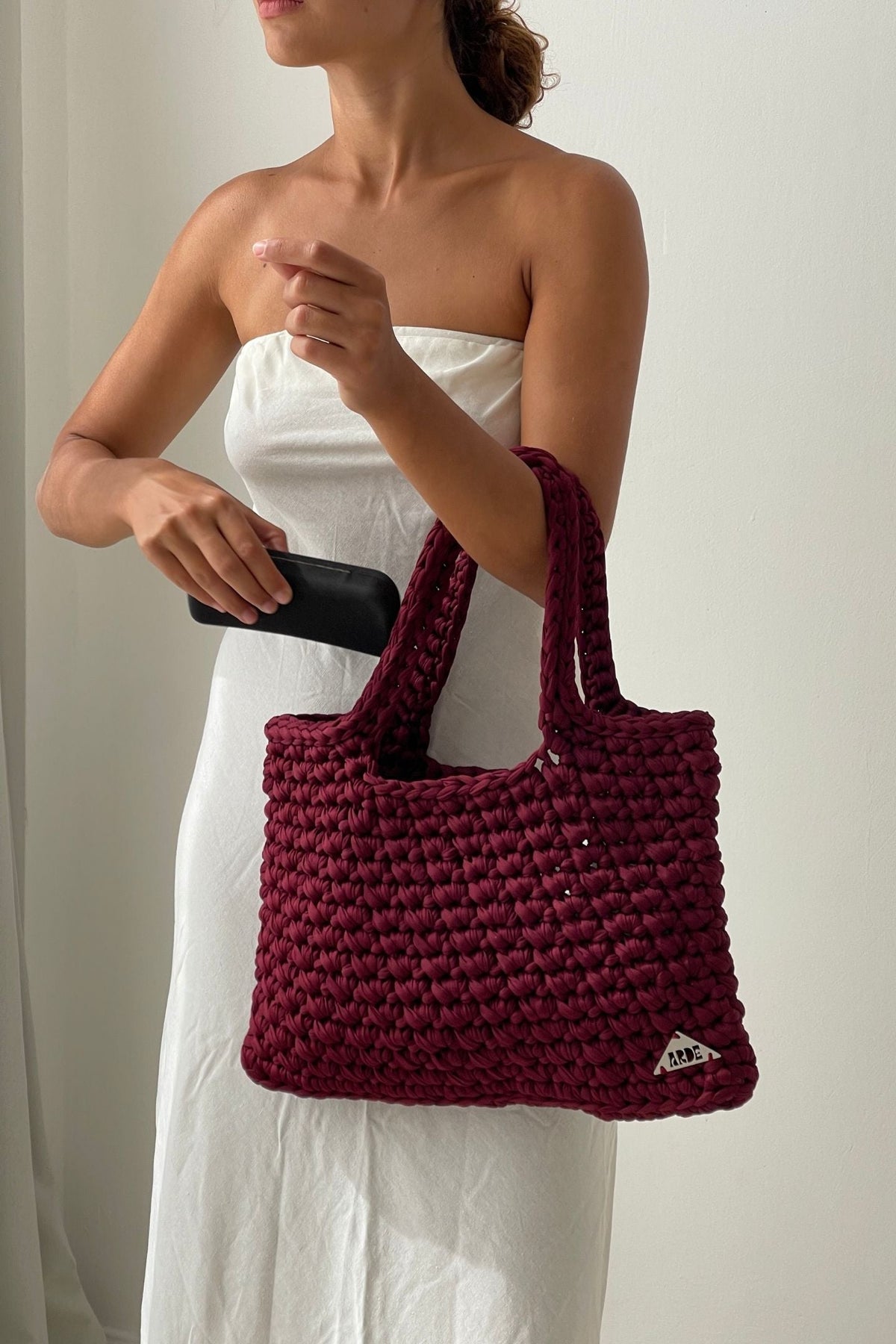 Handmade crochet tote bag with a distinctive design by ARDE