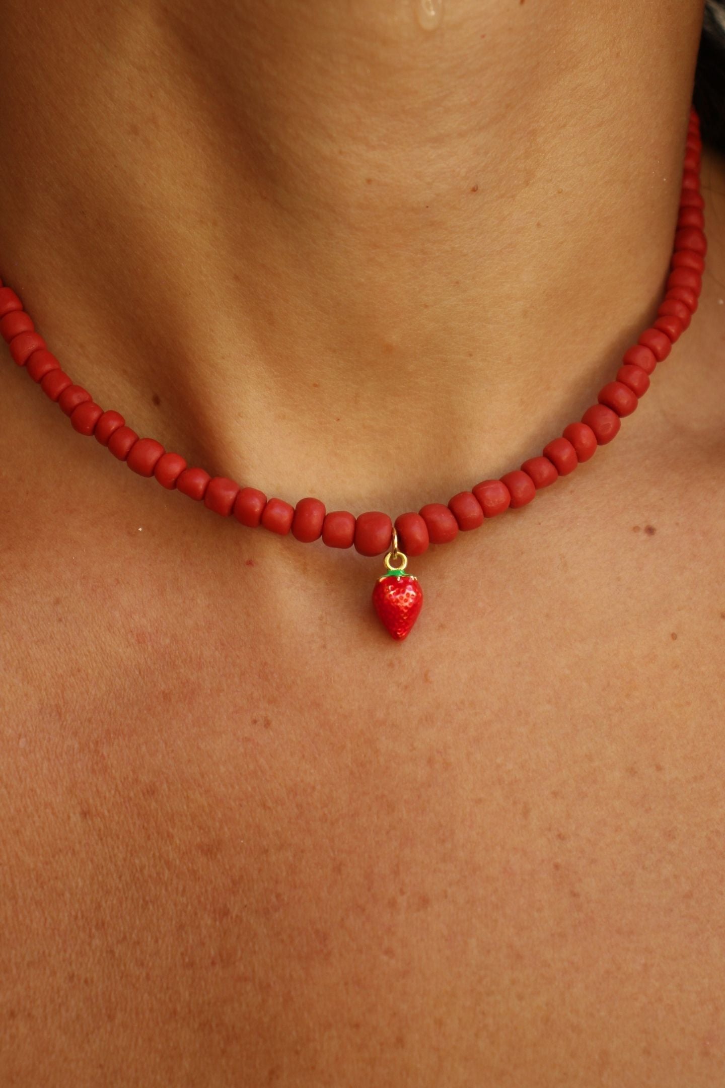 RONA NECKLACE - Red Strawberry