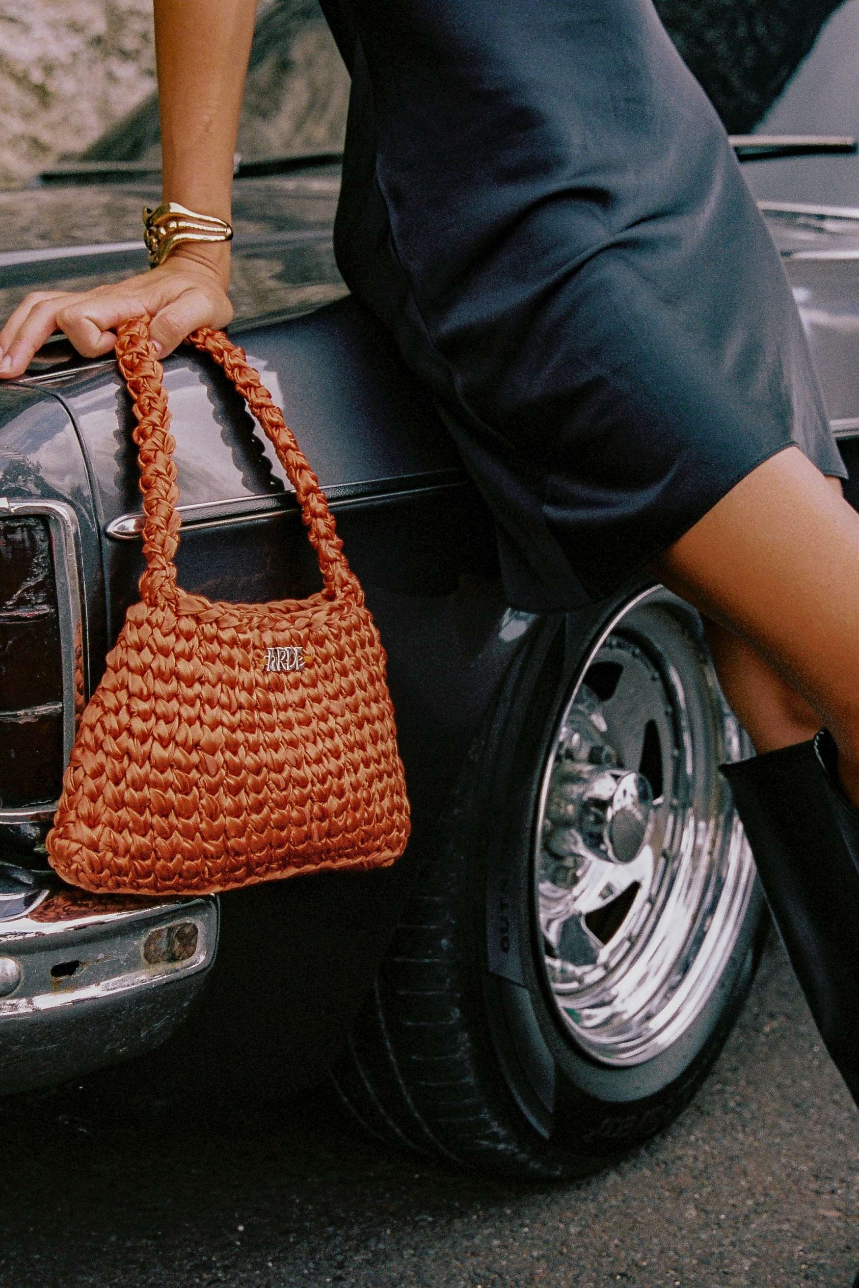 SATIN SHOULDER BAG - Rust