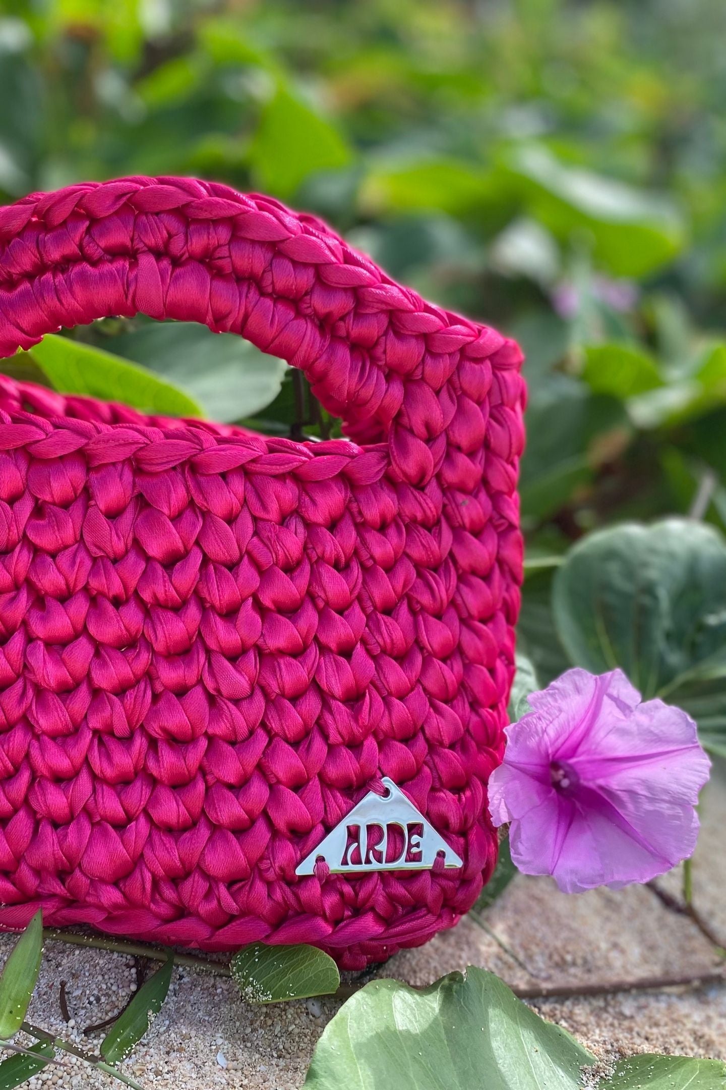 SATIN MINI BASKET - Barbie Pink