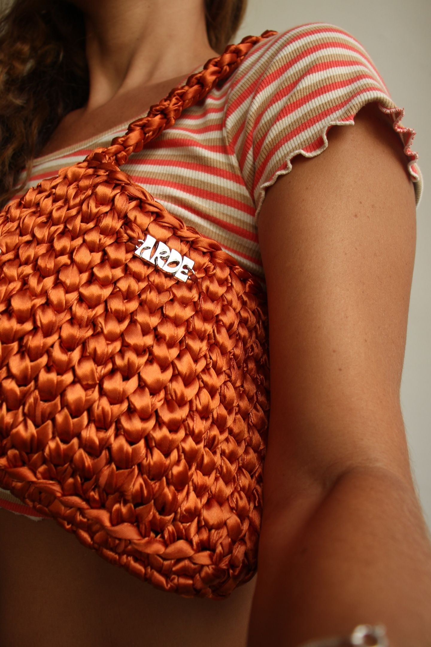 SATIN SHOULDER - Rust (Sample Edition)