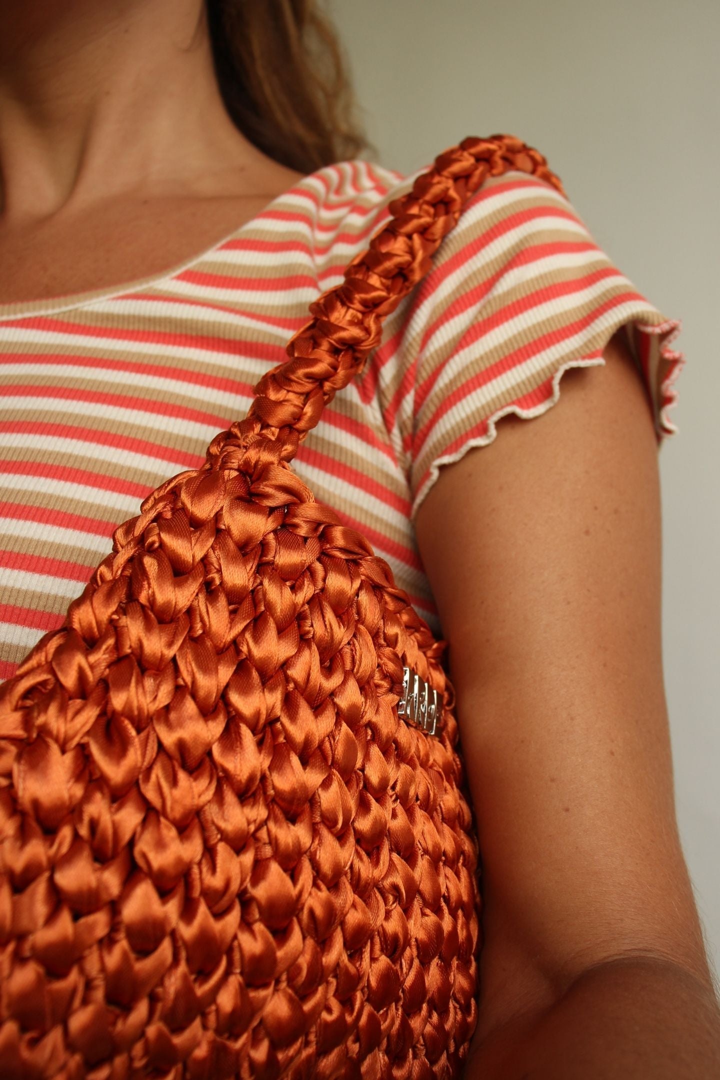 SATIN SHOULDER - Rust (Sample Edition)