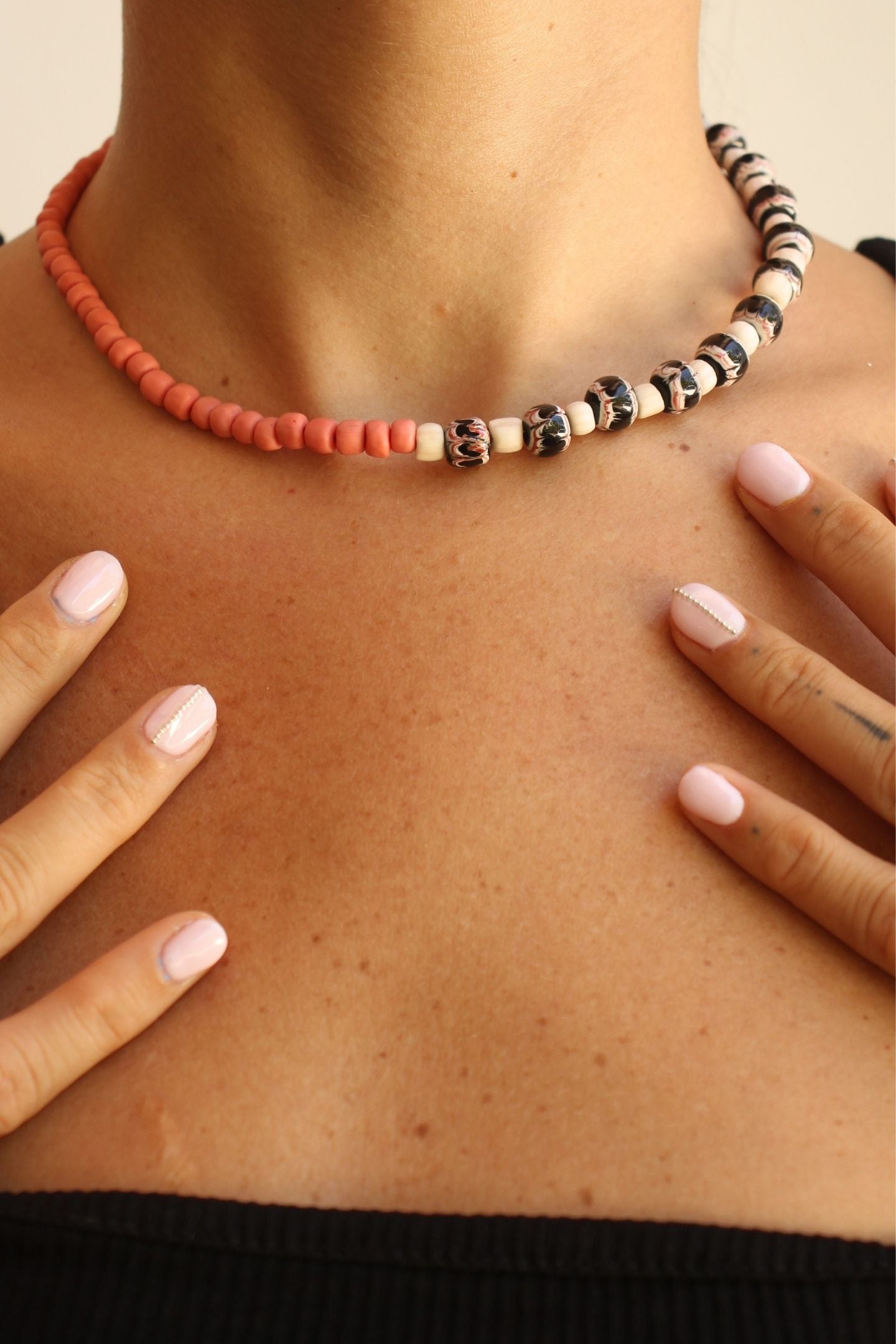 RIANG NECKLACE - Chevron & Coral